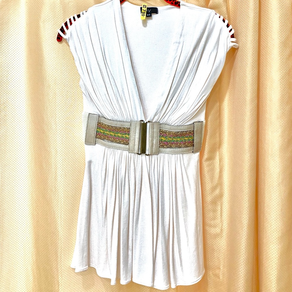 SKY Top, Size XS. Cream with Suede Detail.
